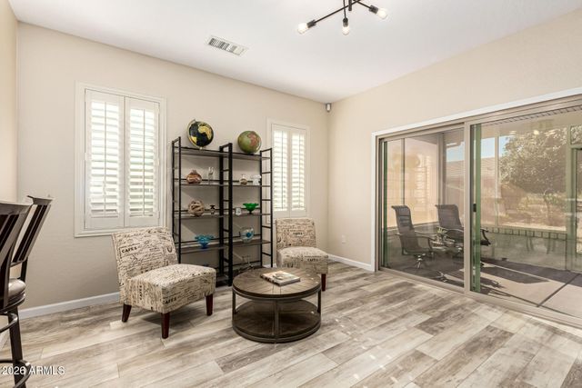 16779 W DESERT BLOSSOM Way, Surprise, AZ 85387