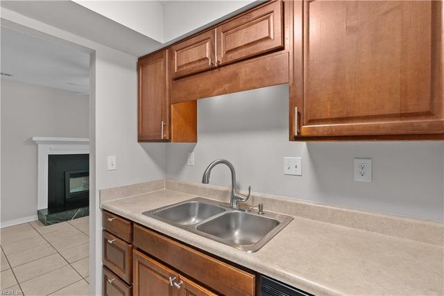 5516 Amhurst CT, Virginia Beach, VA 23462