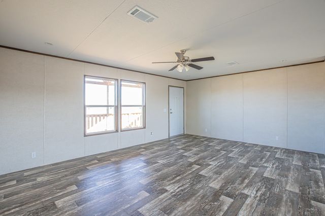 1057 Hopewell Road, Bellevue, TX 76228