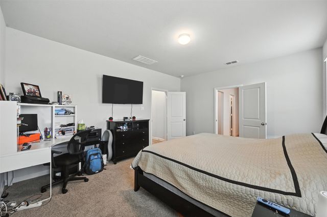 524 Prairie Clover Trail, Fort Worth, TX 76131