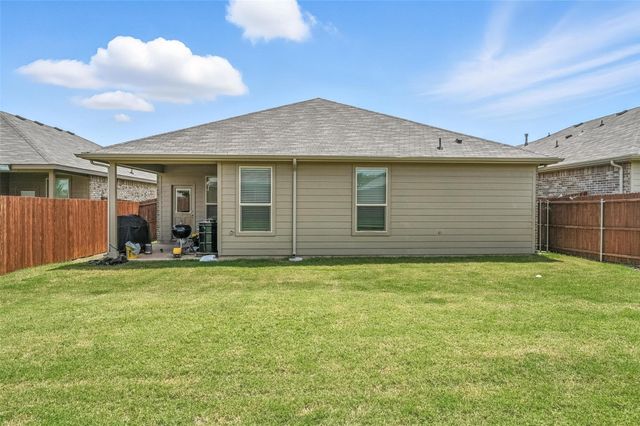524 Prairie Clover Trail, Fort Worth, TX 76131