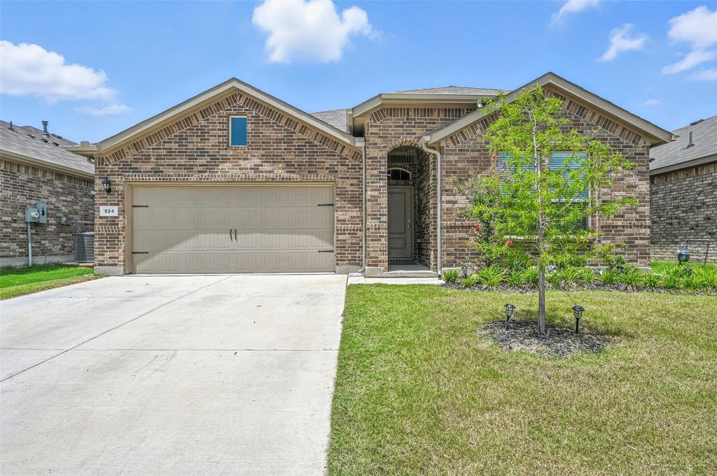 524 Prairie Clover Trail, Fort Worth, TX 76131