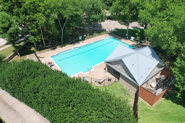 2328 Hunters Run Drive, Plano, TX 75025