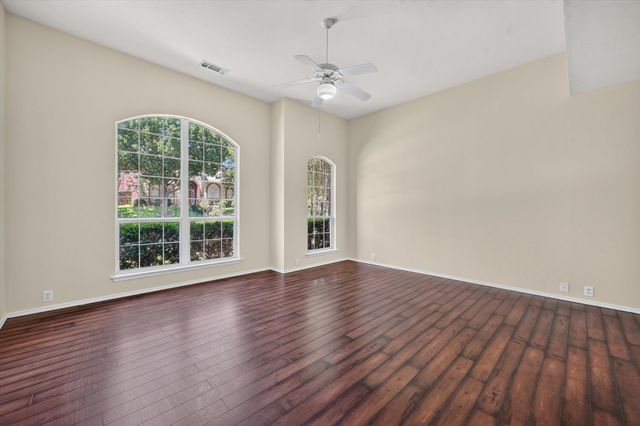 2328 Hunters Run Drive, Plano, TX 75025