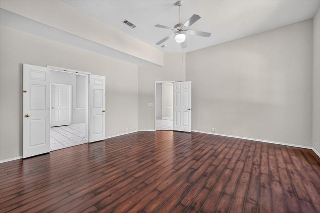2328 Hunters Run Drive, Plano, TX 75025