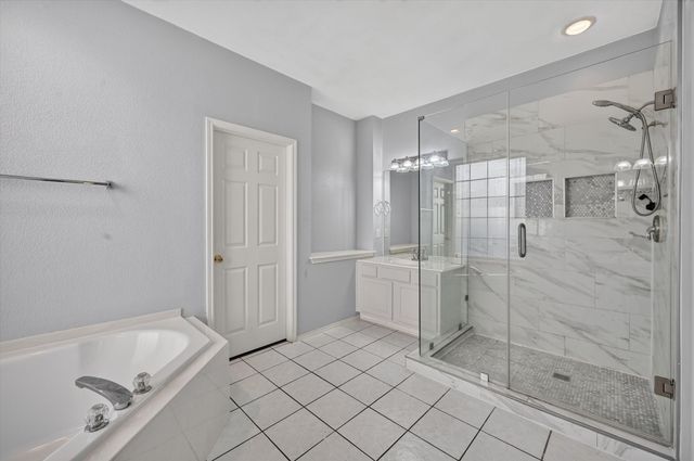 2328 Hunters Run Drive, Plano, TX 75025