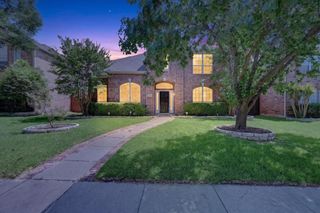 2328 Hunters Run Drive, Plano, TX 75025