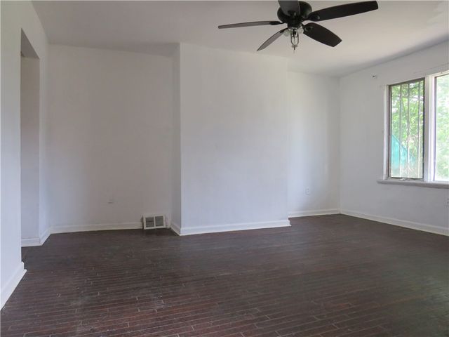 141 Zara St, Knoxville, PA 15210
