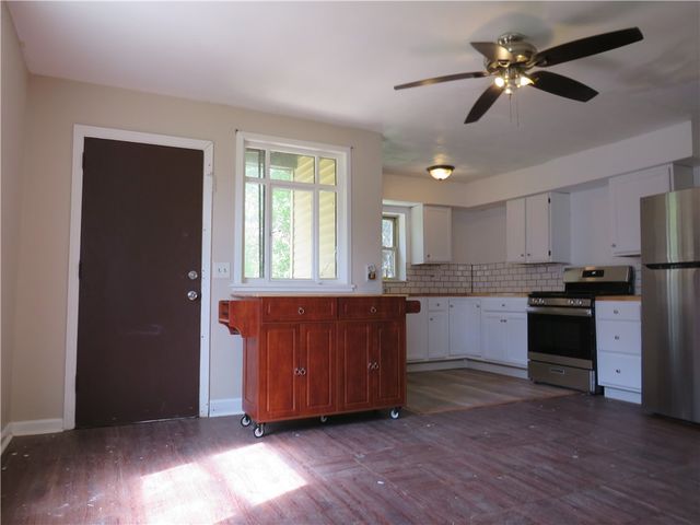 141 Zara St, Knoxville, PA 15210