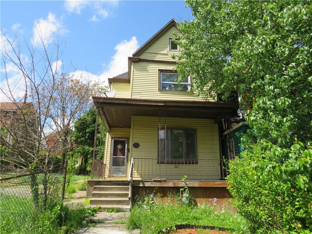 141 Zara St, Knoxville, PA 15210