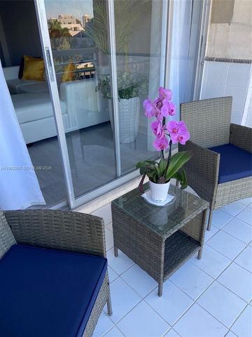 400 Kings Point Dr 526, Sunny Isles Beach, FL 33160