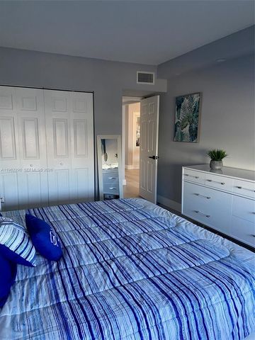 400 Kings Point Dr 526, Sunny Isles Beach, FL 33160