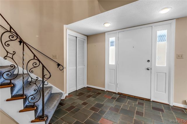 125 Dan Troy Drive, Amherst, NY 14221