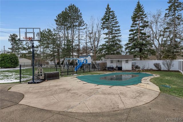 125 Dan Troy Drive, Amherst, NY 14221