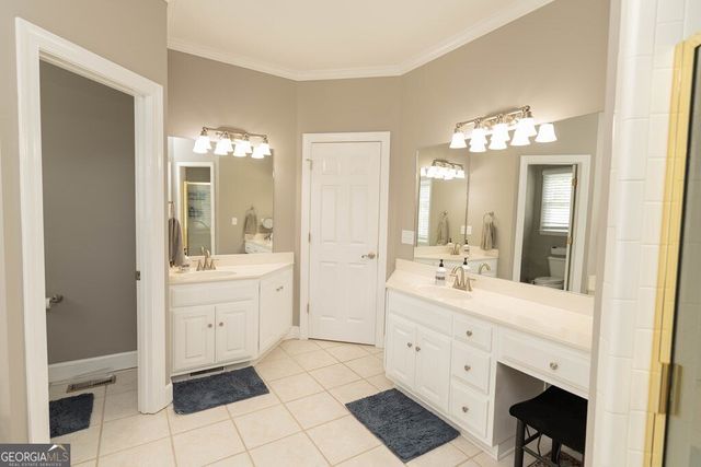 302 Shady Valley Drive, Carrollton, GA 30116