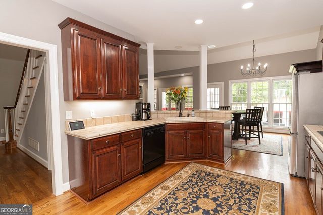 302 Shady Valley Drive, Carrollton, GA 30116