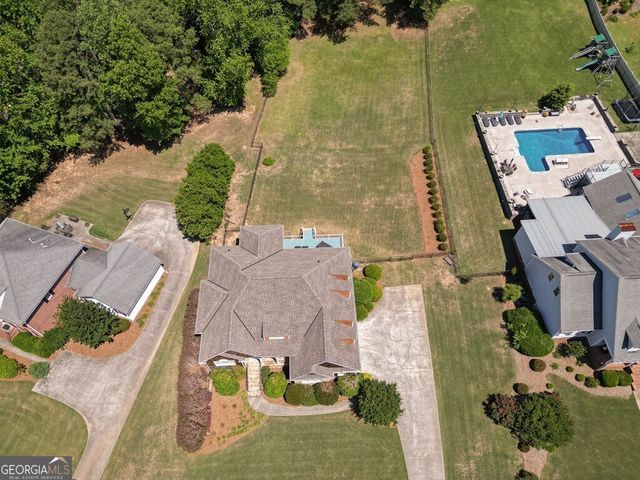 302 Shady Valley Drive, Carrollton, GA 30116
