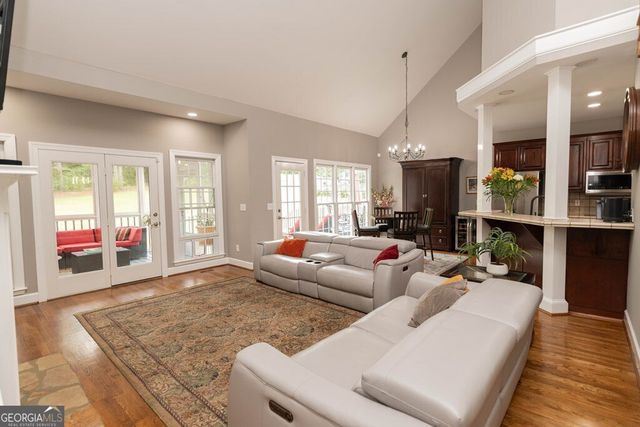 302 Shady Valley Drive, Carrollton, GA 30116