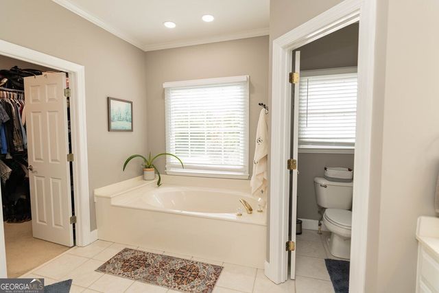 302 Shady Valley Drive, Carrollton, GA 30116