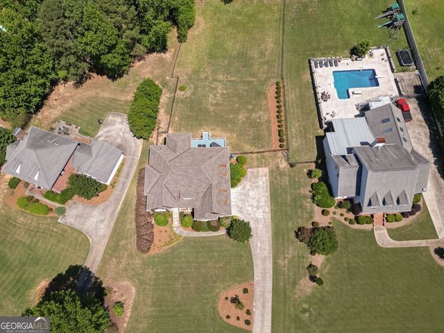 302 Shady Valley Drive, Carrollton, GA 30116
