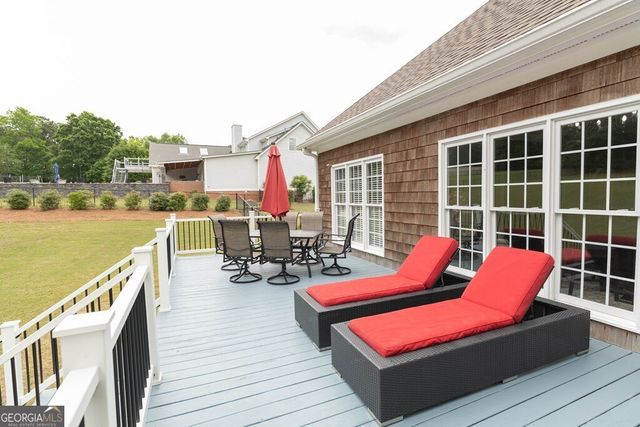 302 Shady Valley Drive, Carrollton, GA 30116