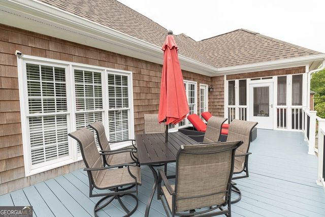 302 Shady Valley Drive, Carrollton, GA 30116