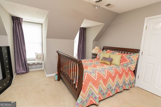 302 Shady Valley Drive, Carrollton, GA 30116