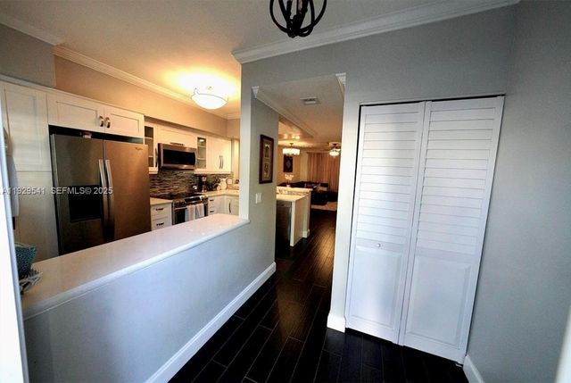 171 SW 96th Ave, Plantation, FL 33324