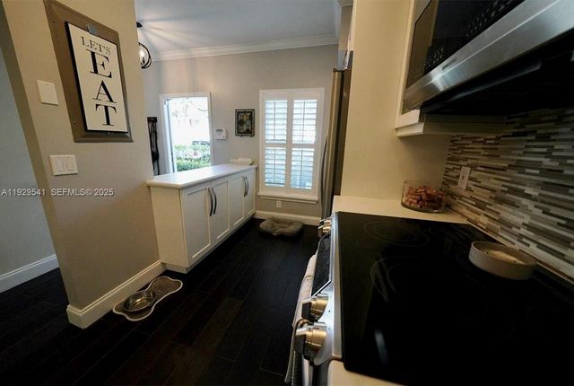 171 SW 96th Ave, Plantation, FL 33324