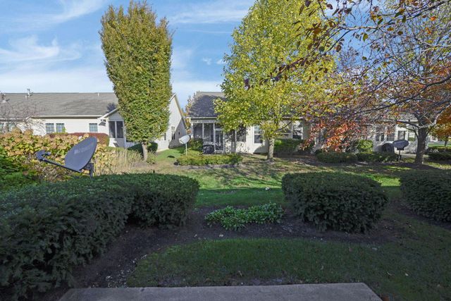 6052 Coventry Hurst Lane, Hilliard, OH 43026
