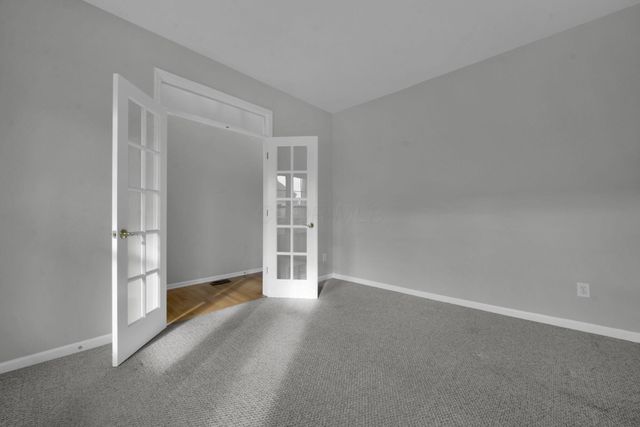 6052 Coventry Hurst Lane, Hilliard, OH 43026