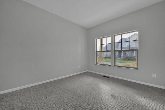 6052 Coventry Hurst Lane, Hilliard, OH 43026