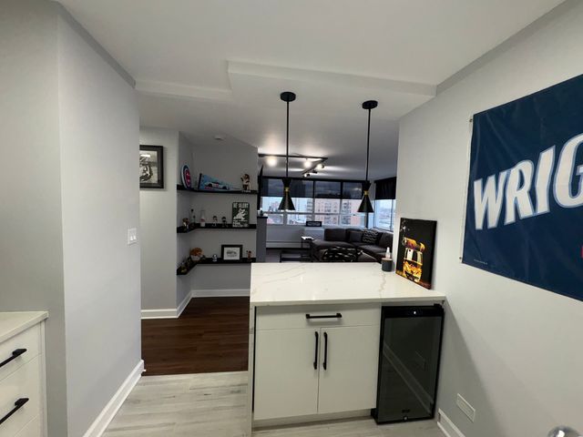 6171 N Sheridan Road 1102, Chicago, IL 60660