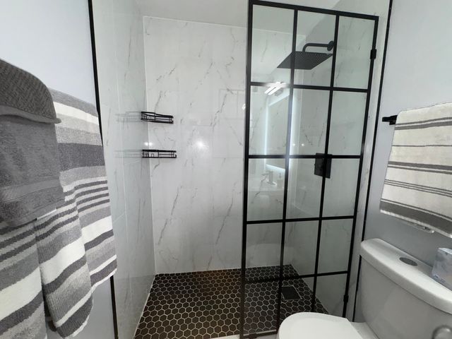 6171 N Sheridan Road 1102, Chicago, IL 60660