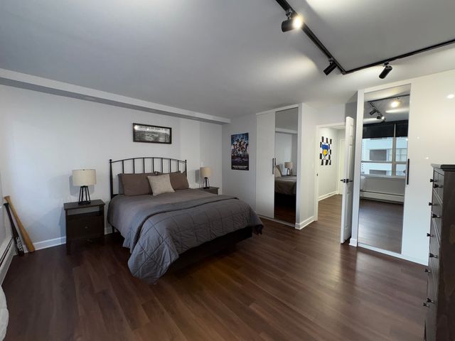 6171 N Sheridan Road 1102, Chicago, IL 60660