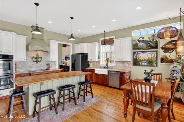 6261 Pontiac Drive, Kiln, MS 39556