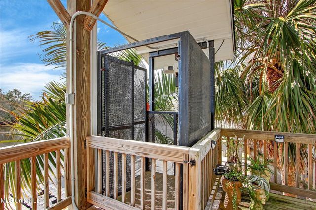 6261 Pontiac Drive, Kiln, MS 39556