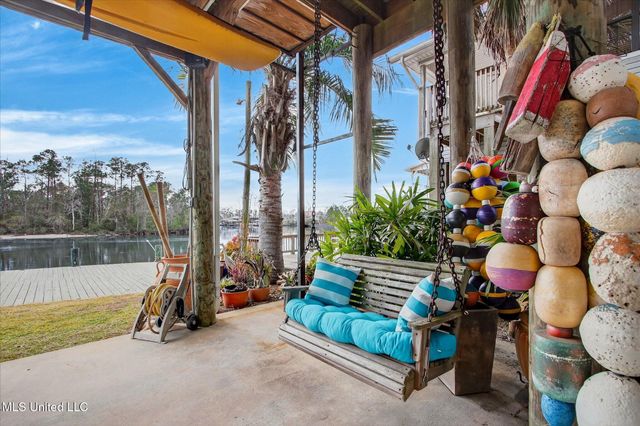 6261 Pontiac Drive, Kiln, MS 39556