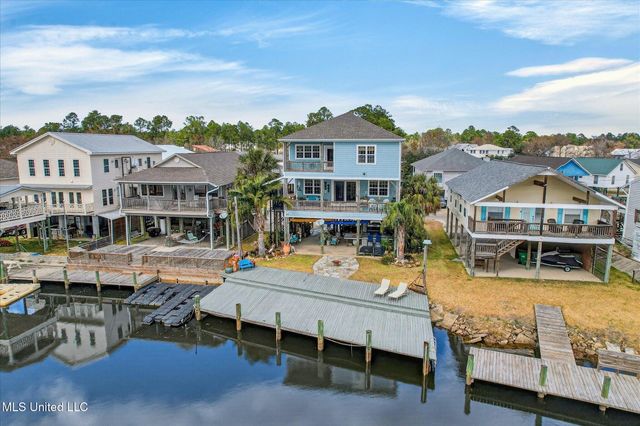 6261 Pontiac Drive, Kiln, MS 39556