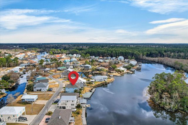 6261 Pontiac Drive, Kiln, MS 39556