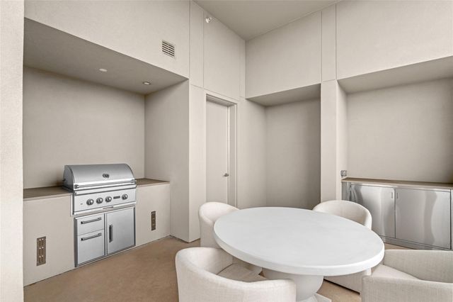 5656 San Felipe Street 1701, Houston, TX 77056