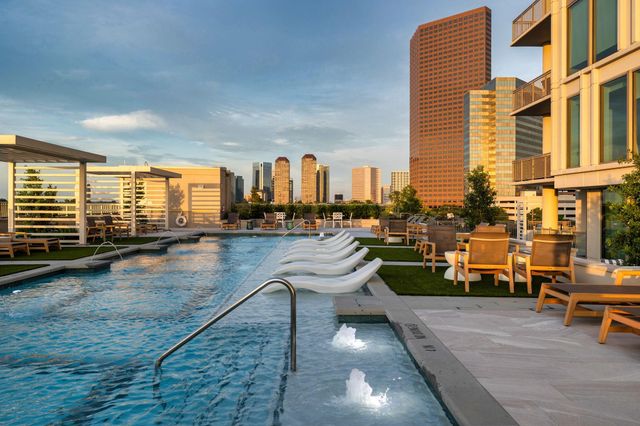 5656 San Felipe Street 1701, Houston, TX 77056