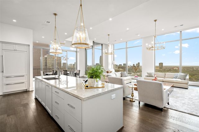 5656 San Felipe Street 1701, Houston, TX 77056