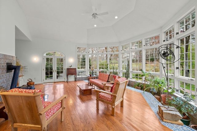 37 Oak Ridge Rd, Boxford, MA 01921