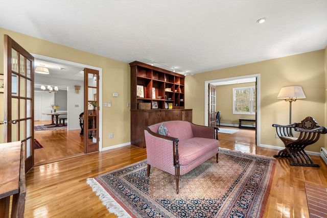 37 Oak Ridge Rd, Boxford, MA 01921
