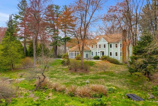 37 Oak Ridge Rd, Boxford, MA 01921