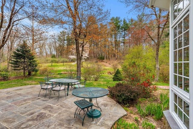 37 Oak Ridge Rd, Boxford, MA 01921