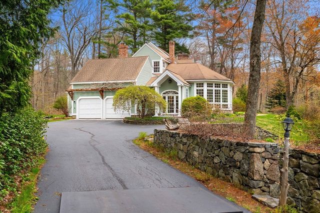 37 Oak Ridge Rd, Boxford, MA 01921