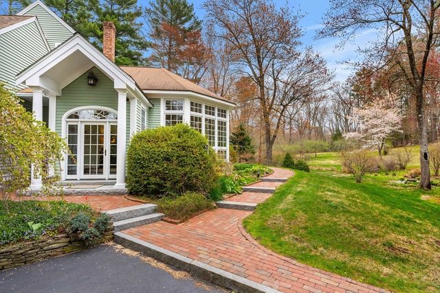 37 Oak Ridge Rd, Boxford, MA 01921