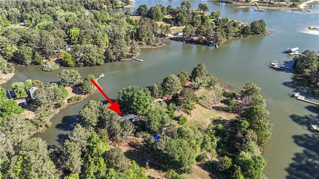 6666 Riverview Inn LN, Gloucester, VA 23061